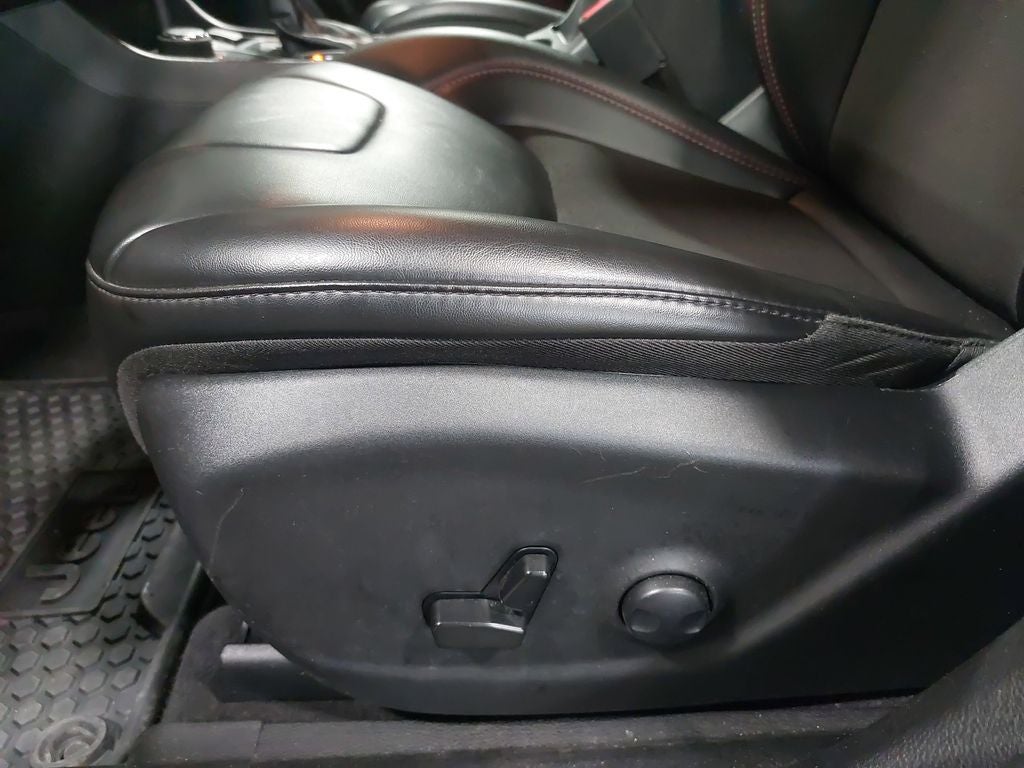2023 Jeep Cherokee Trailhawk