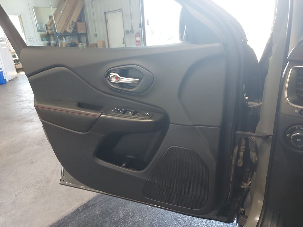 2019 Jeep Cherokee Trailhawk