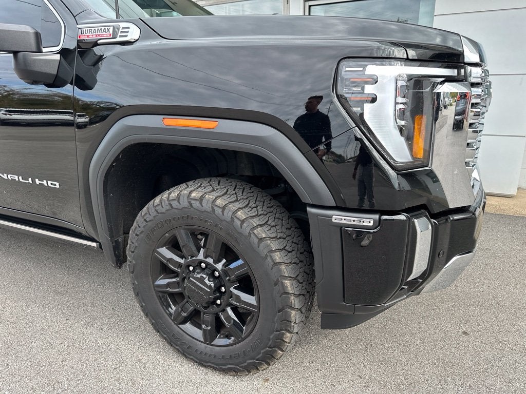 2025 GMC Sierra 2500HD Denali