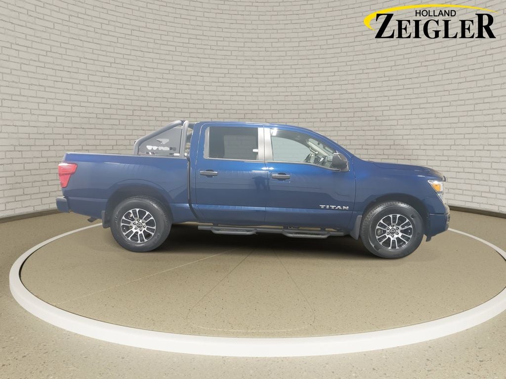2024 Nissan Titan SV