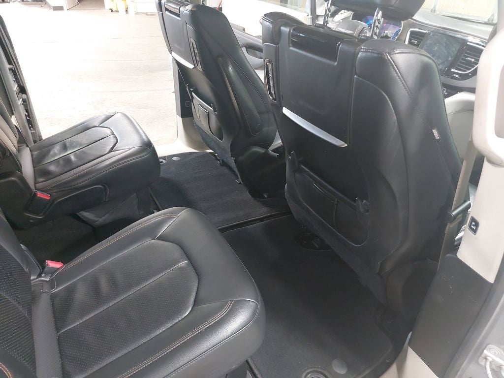 2017 Chrysler Pacifica Touring L Plus