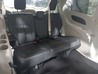 2017 Chrysler Pacifica Touring L Plus