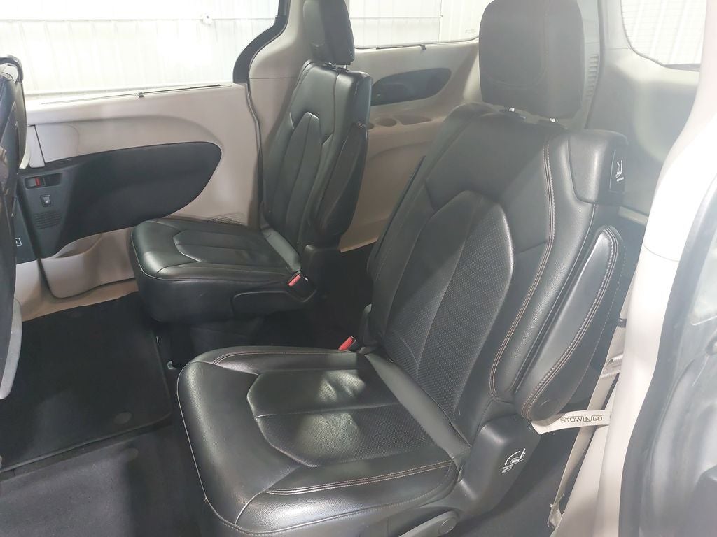 2017 Chrysler Pacifica Touring L Plus