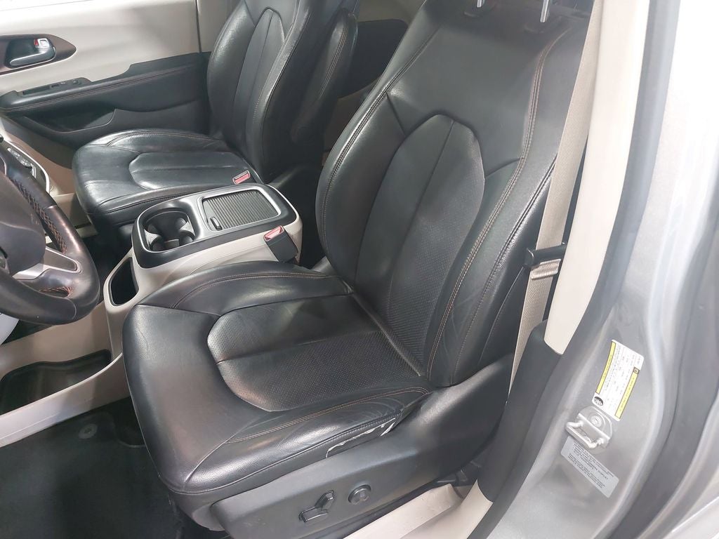 2017 Chrysler Pacifica Touring L Plus