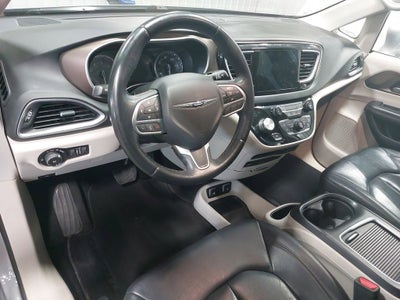 2017 Chrysler Pacifica Touring L Plus