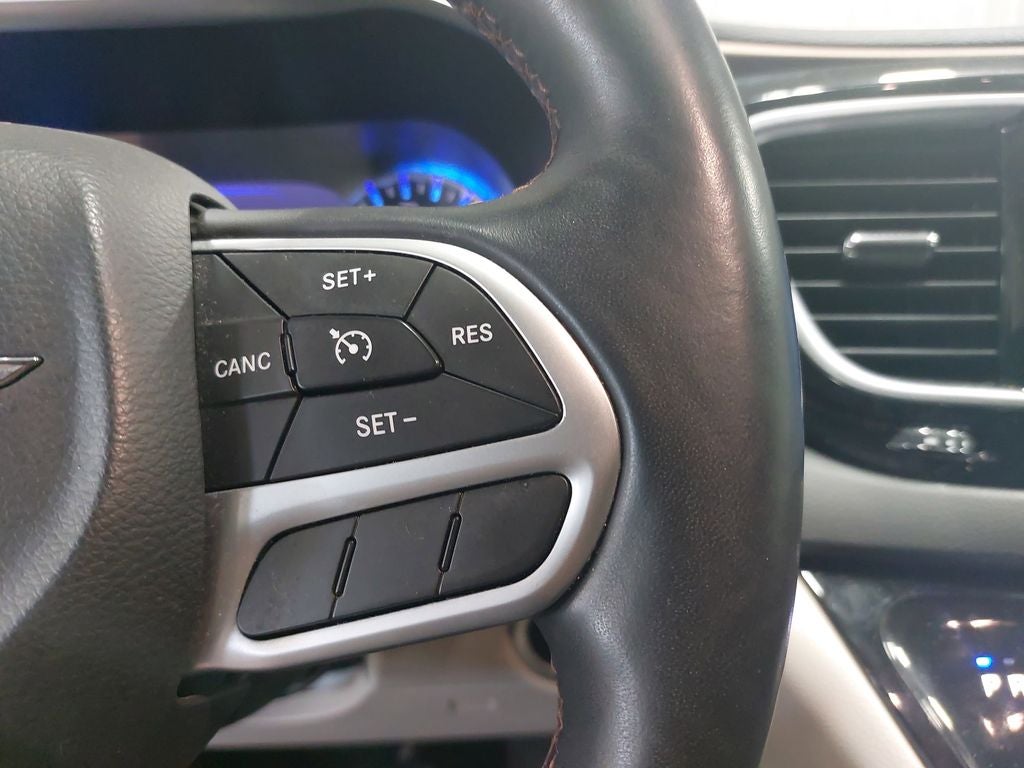 2017 Chrysler Pacifica Touring L Plus