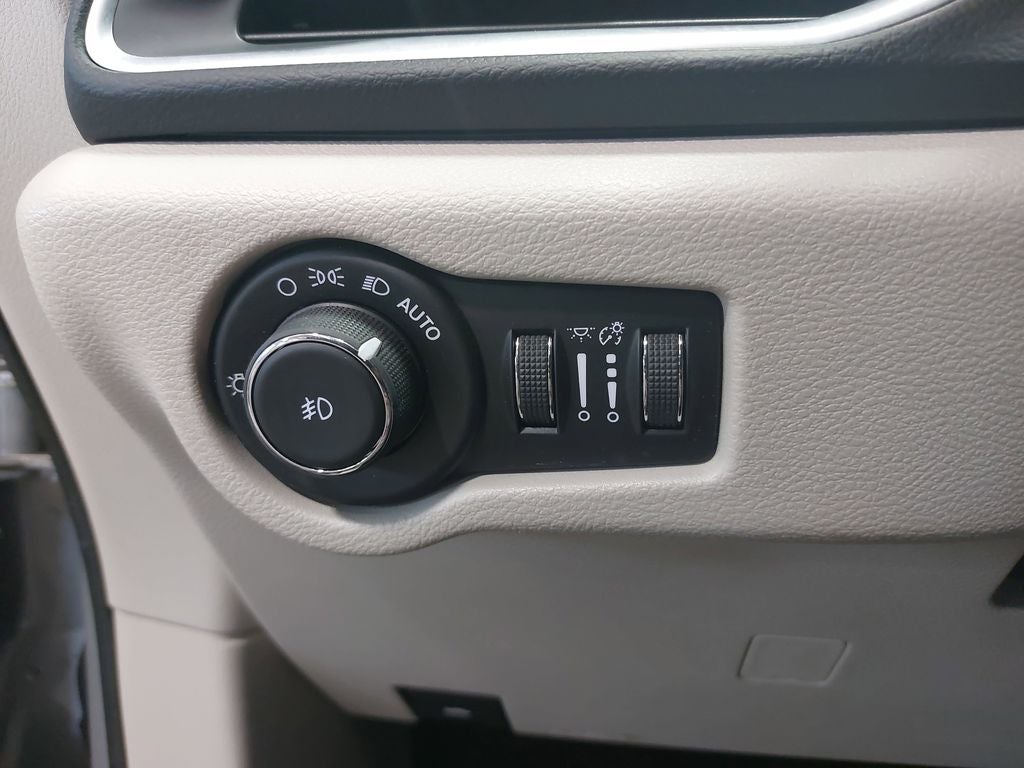 2017 Chrysler Pacifica Touring L Plus