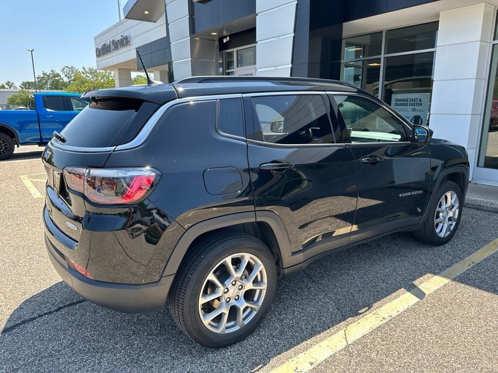 2024 Jeep Compass Latitude Lux