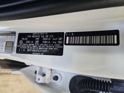 2026 Kia K4 LXS