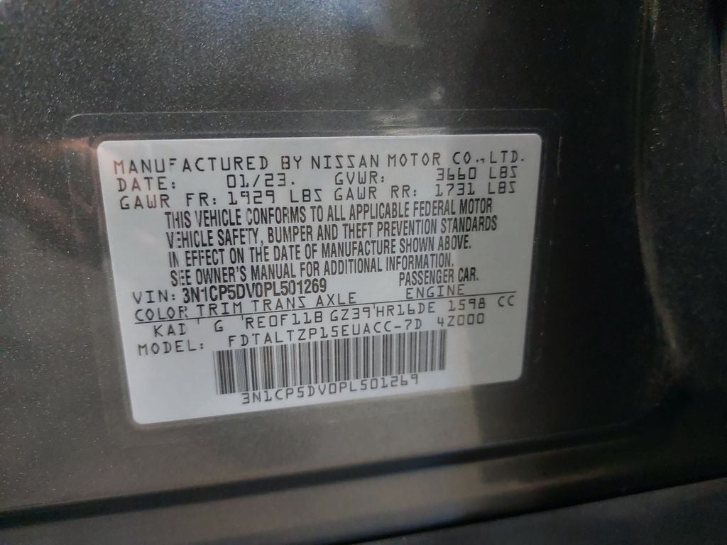 2023 Nissan Kicks SR