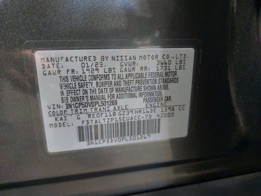 2023 Nissan Kicks SR