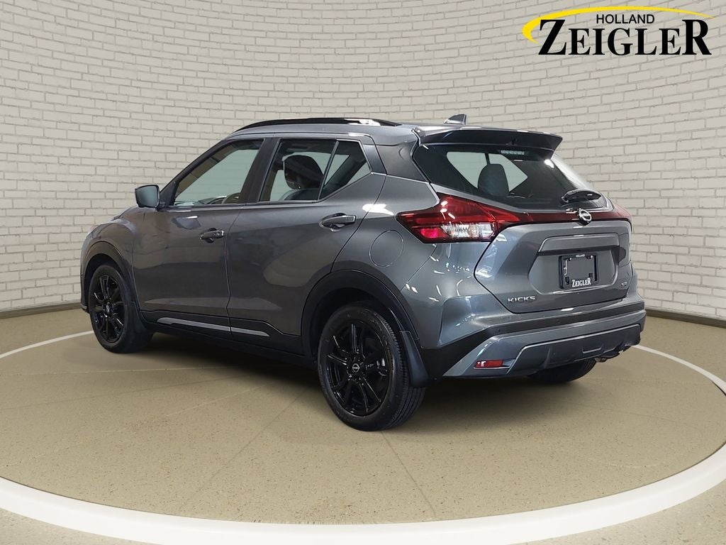 2023 Nissan Kicks SR
