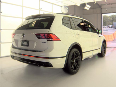 2023 Volkswagen Tiguan 2.0T SE R-Line Black
