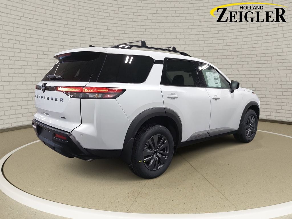 2026 Nissan Pathfinder SV