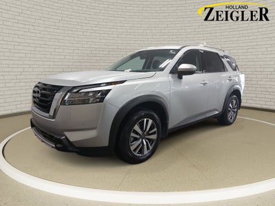 2024 Nissan Pathfinder SL