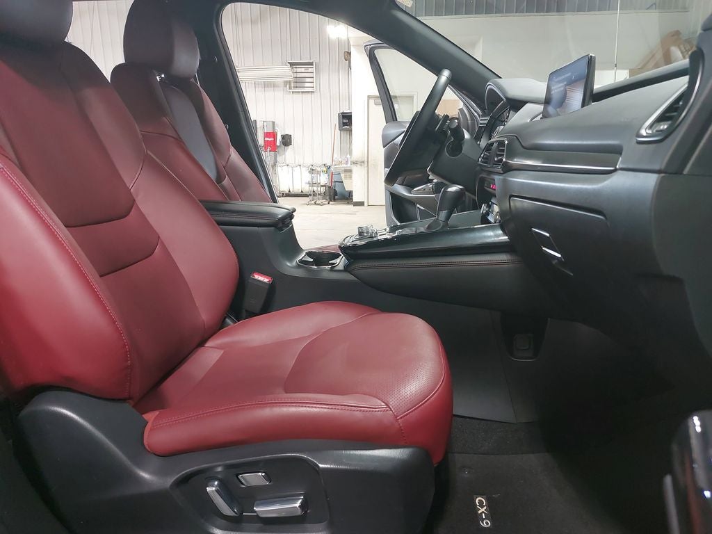 2023 Mazda Mazda CX-9 Carbon Edition