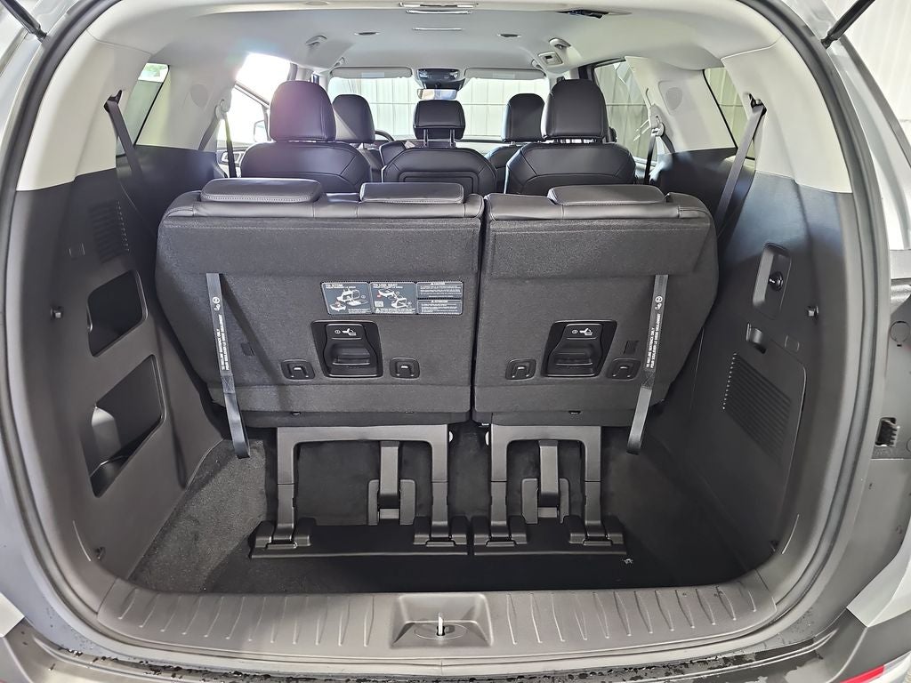 2027 Kia Carnival LXS