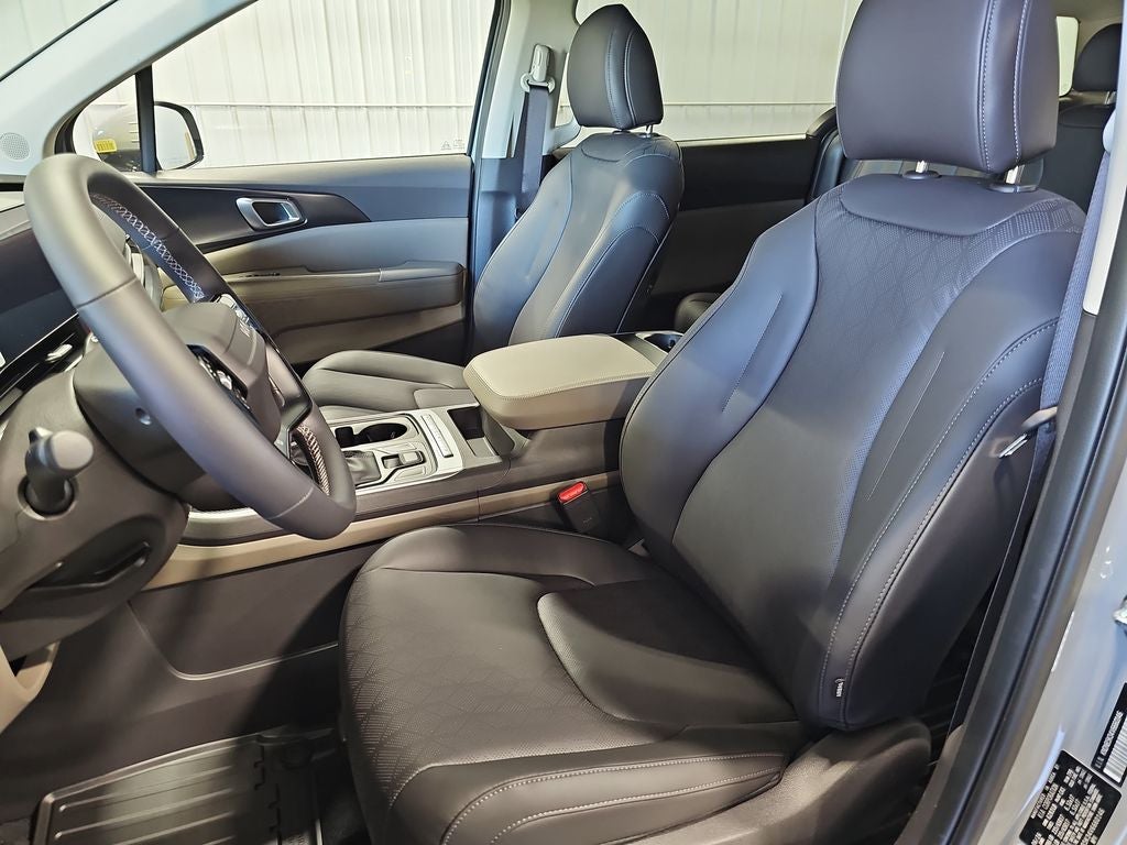 2027 Kia Carnival LXS