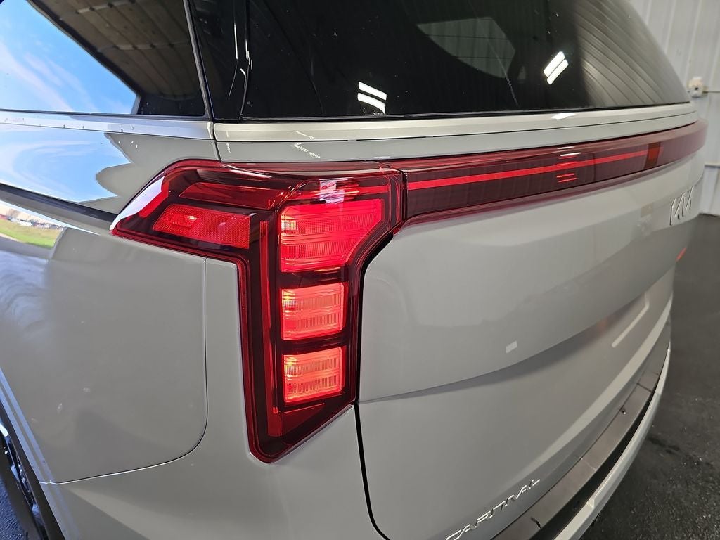 2027 Kia Carnival LXS