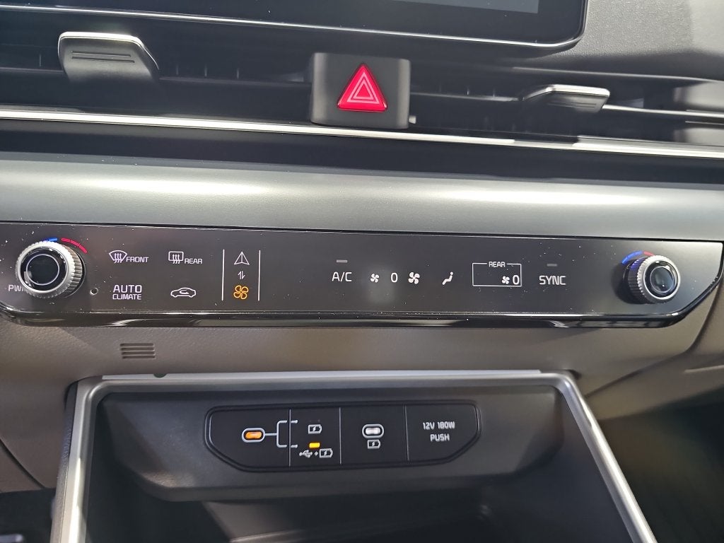 2027 Kia Carnival LXS