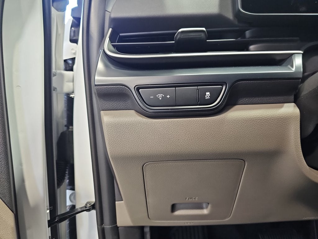 2027 Kia Carnival LXS