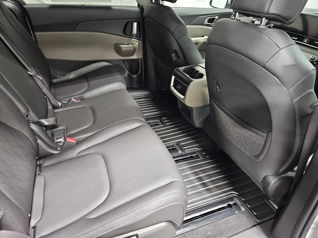 2027 Kia Carnival EX