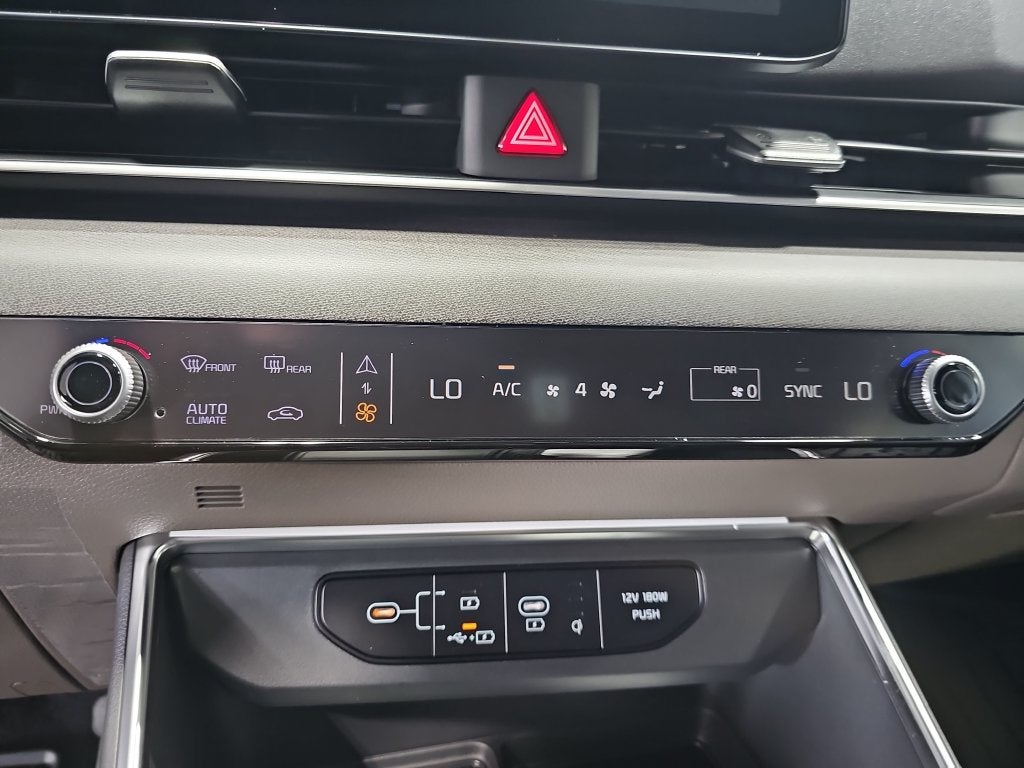 2027 Kia Carnival EX