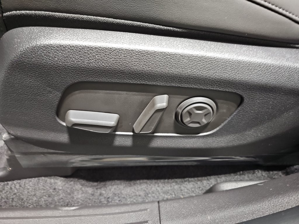 2027 Kia Carnival EX