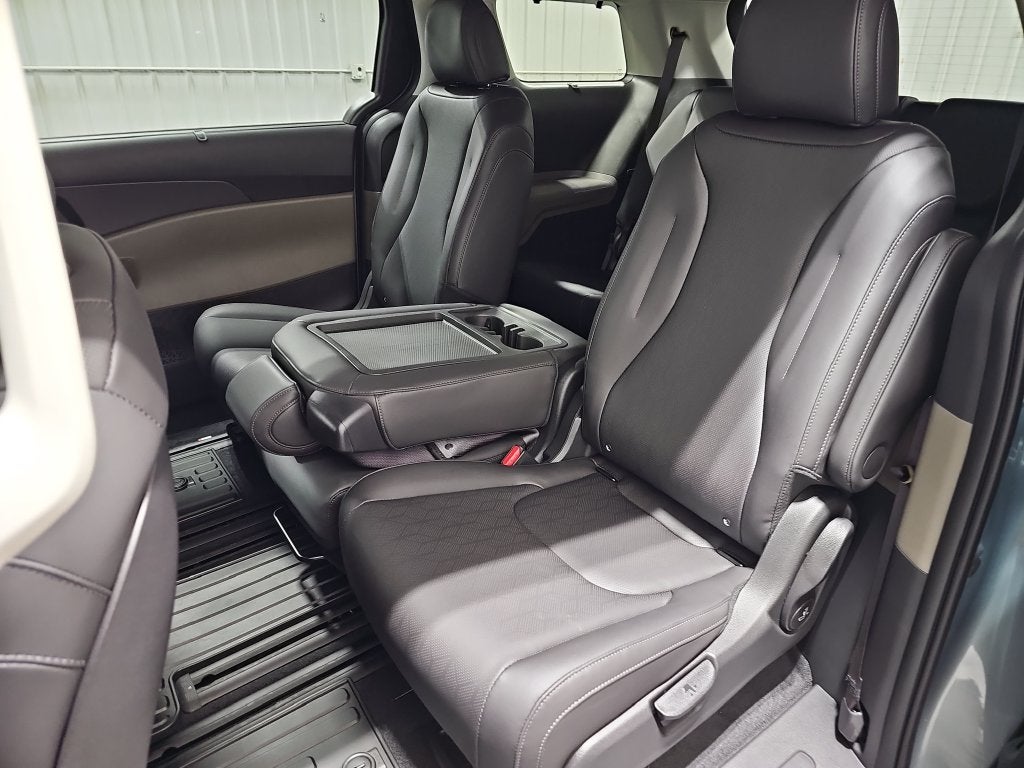 2027 Kia Carnival Hybrid EX