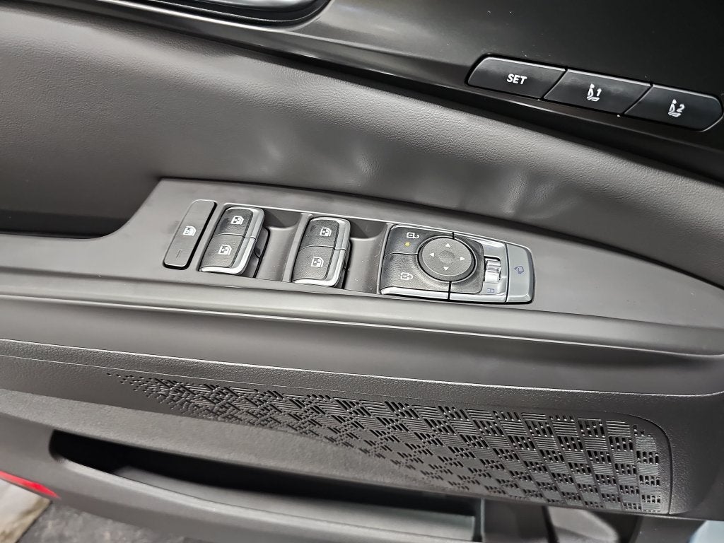 2027 Kia Carnival SX