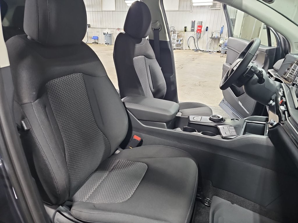 2027 Kia Sportage Hybrid LX