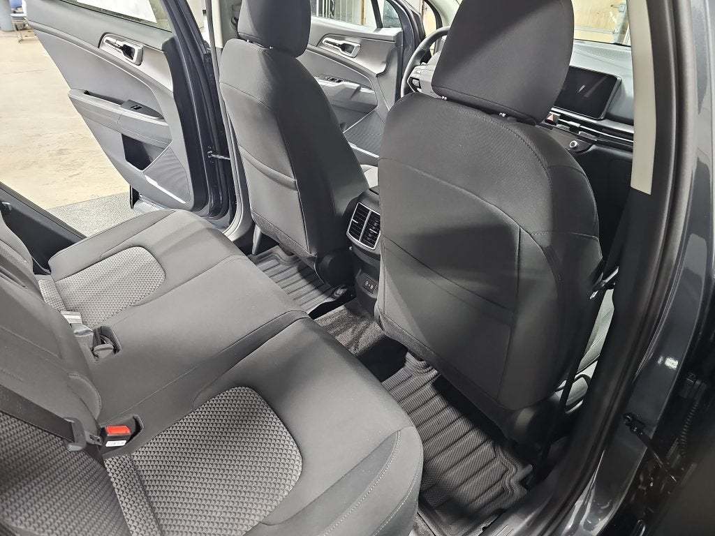 2027 Kia Sportage Hybrid LX