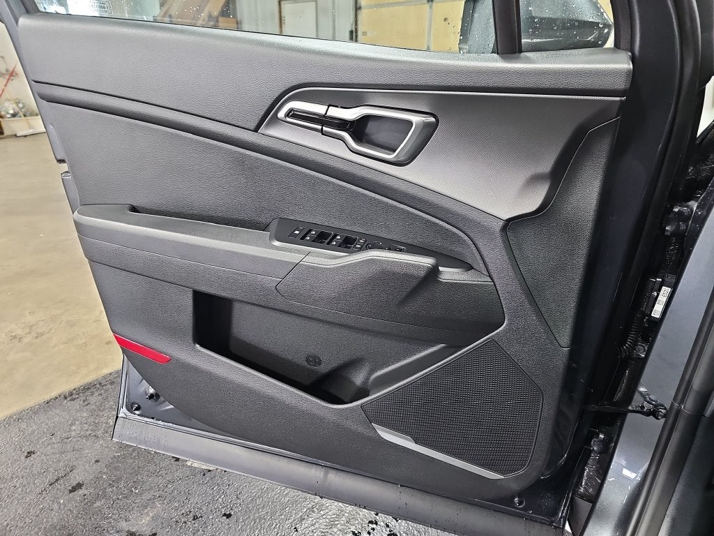 2027 Kia Sportage Hybrid LX