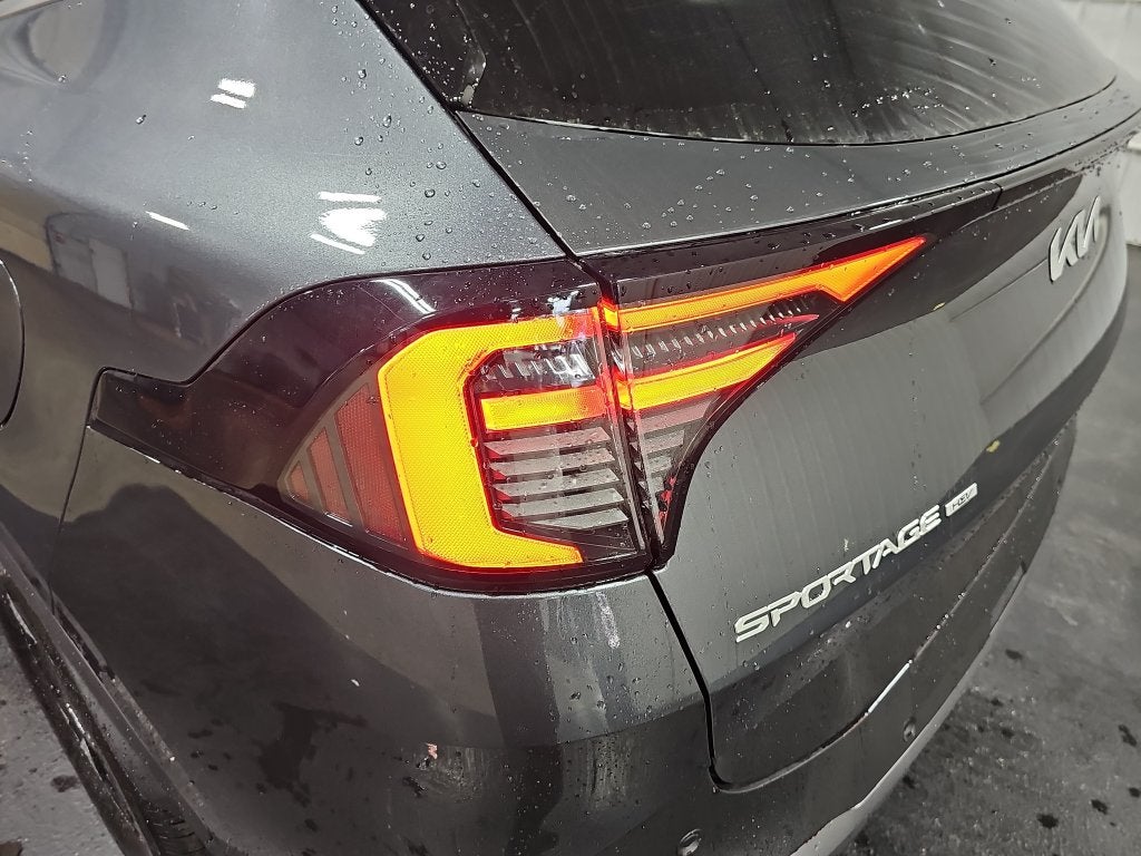 2027 Kia Sportage Hybrid LX