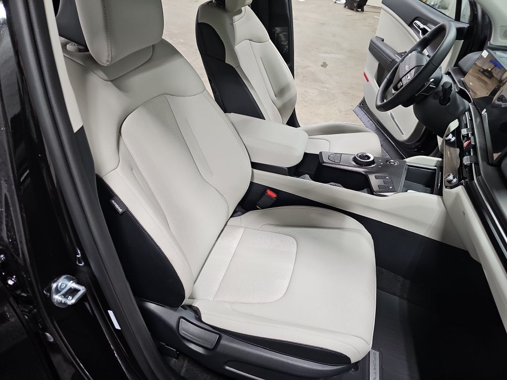 2027 Kia Sportage Hybrid EX