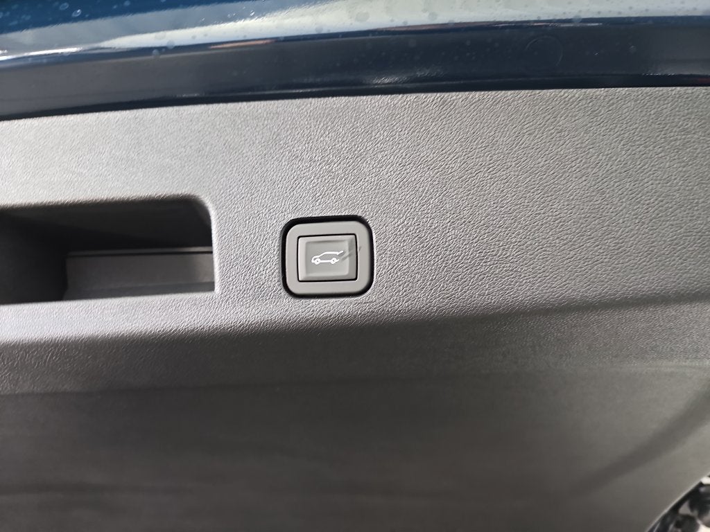 2027 GMC Acadia Denali