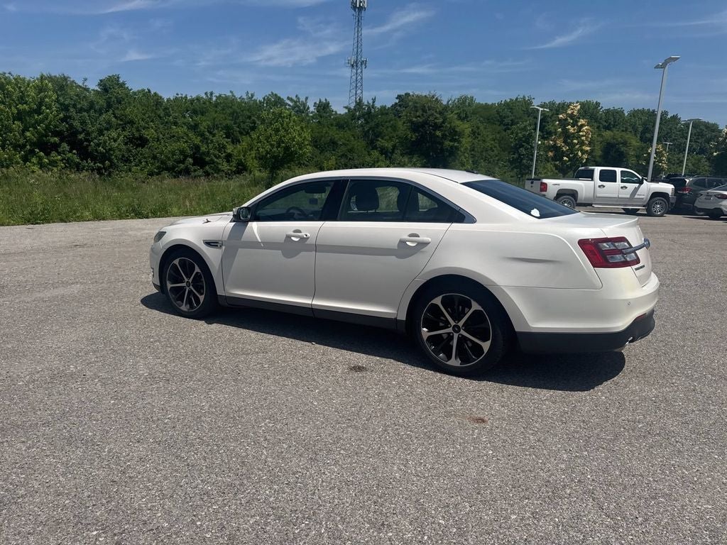 2015 Ford Taurus SEL