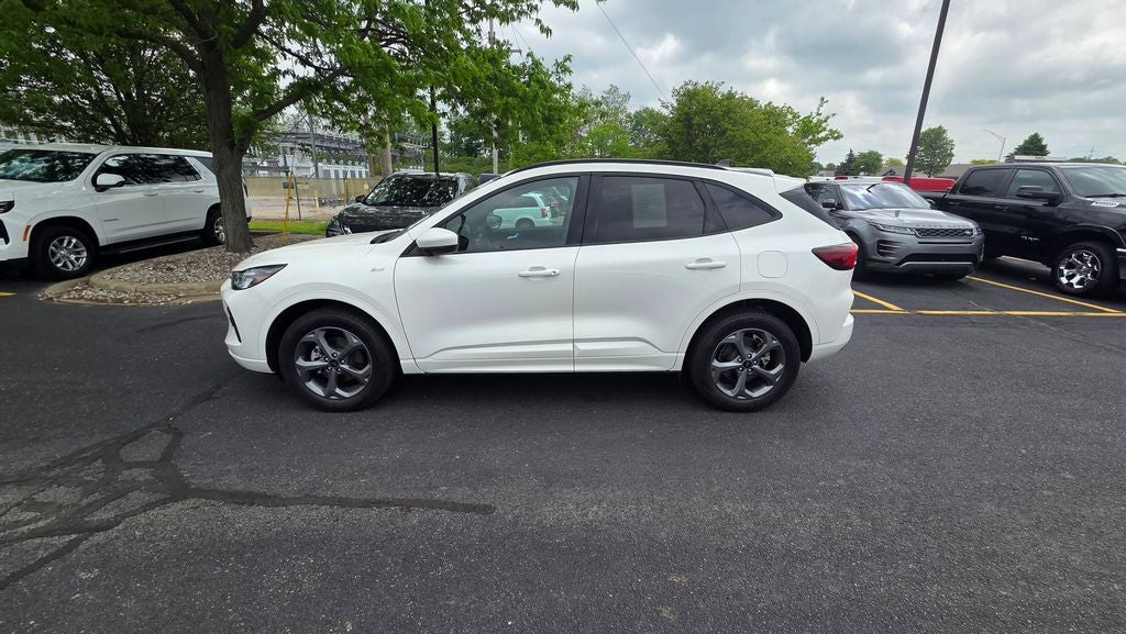 2024 Ford Escape Hybrid ST-Line Select