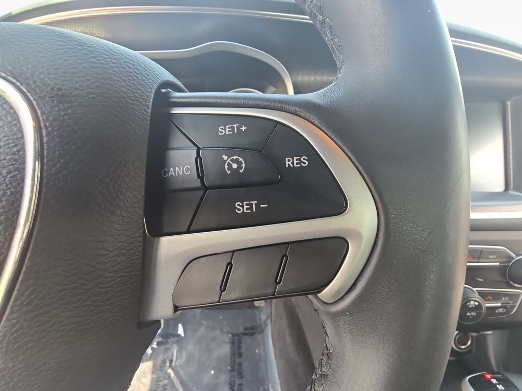 2015 Dodge Charger SXT