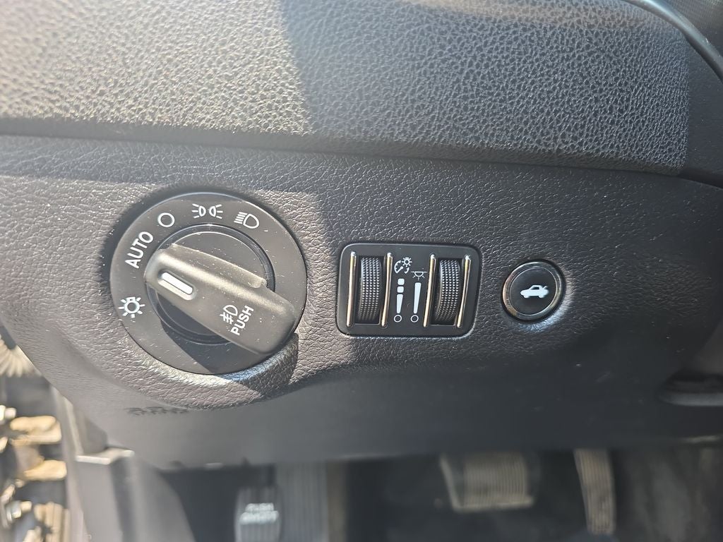 2015 Dodge Charger SXT