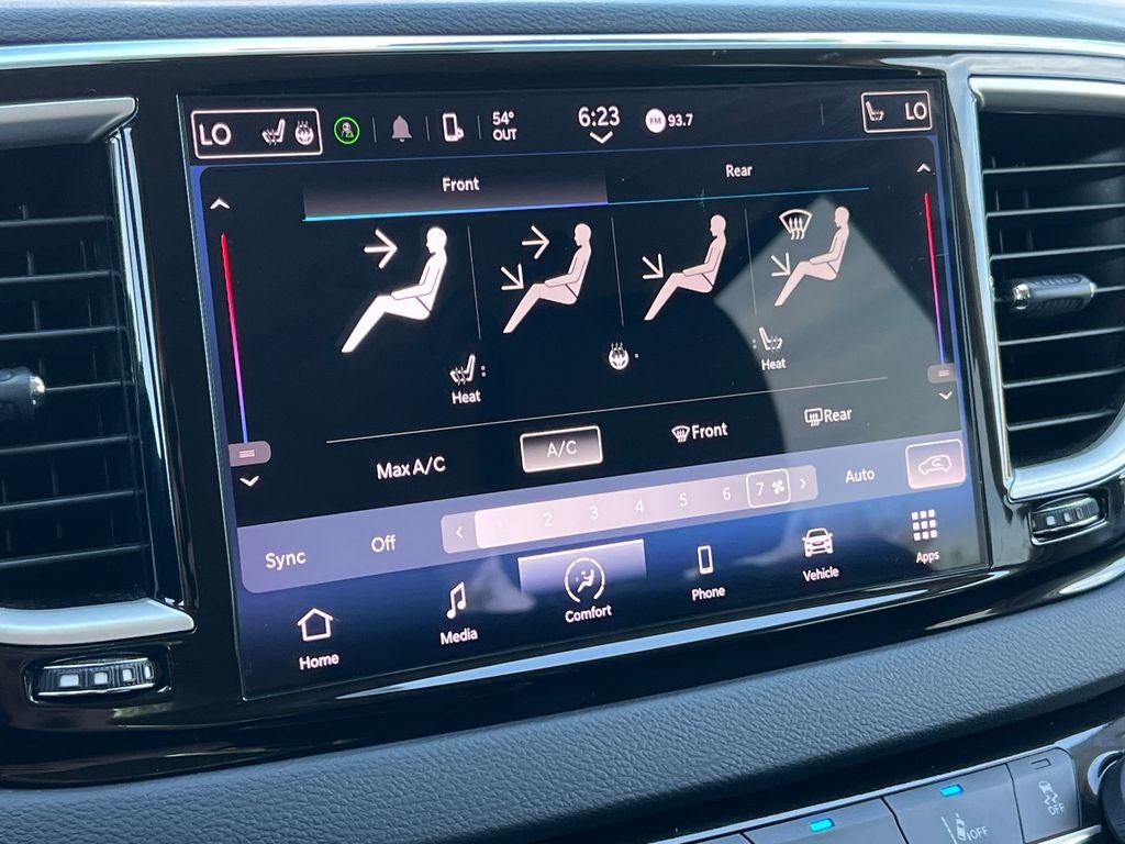 2024 Chrysler Pacifica Touring L