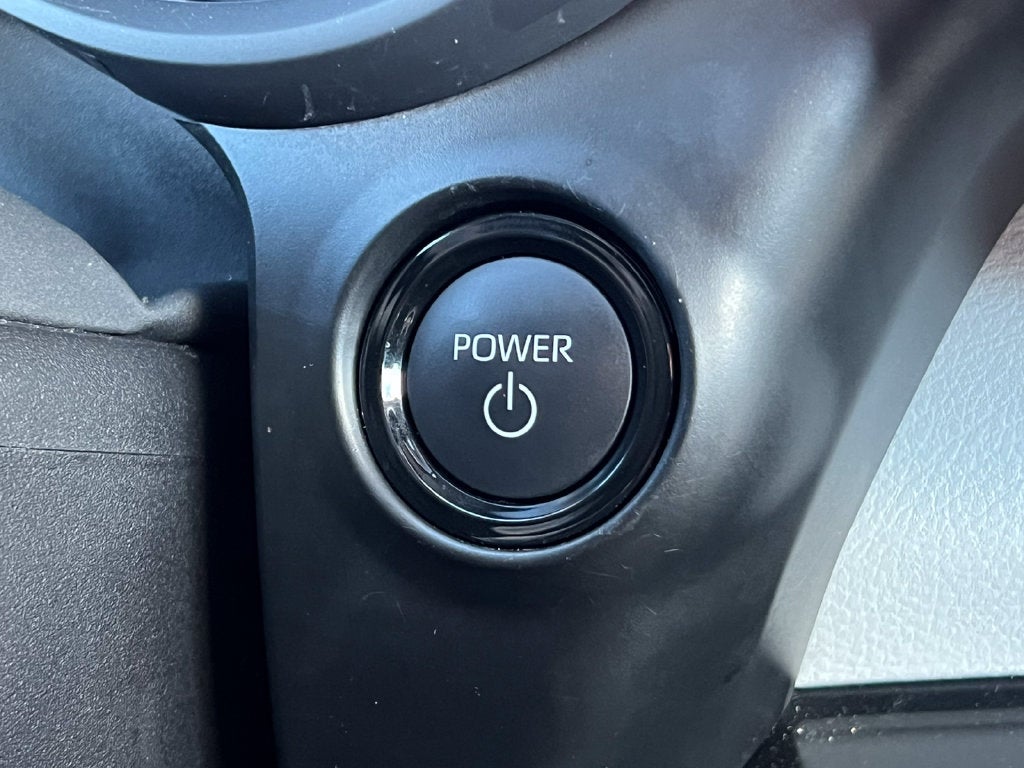 2025 Toyota Sienna XLE 8 Passenger
