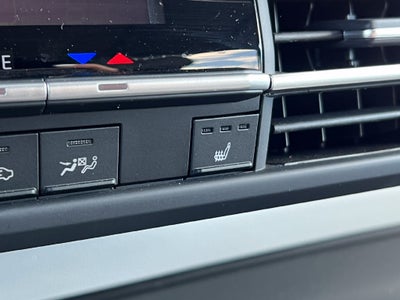 2025 Toyota Sienna XLE 8 Passenger