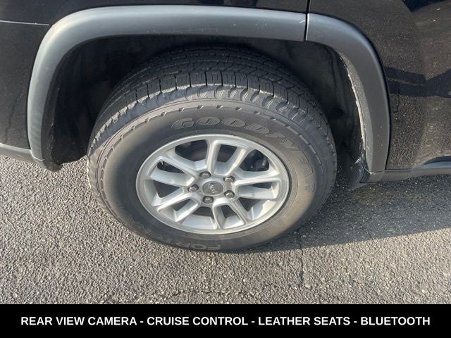2019 Jeep Grand Cherokee Laredo E LOCAL TRADE