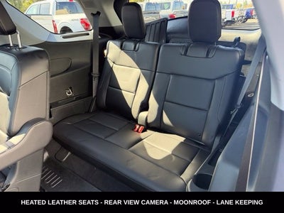 2024 Ford Explorer XLT TWIN PANEL MOONROOF