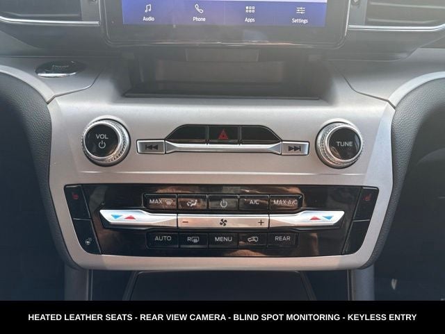 2023 Ford Explorer XLT 4WD
