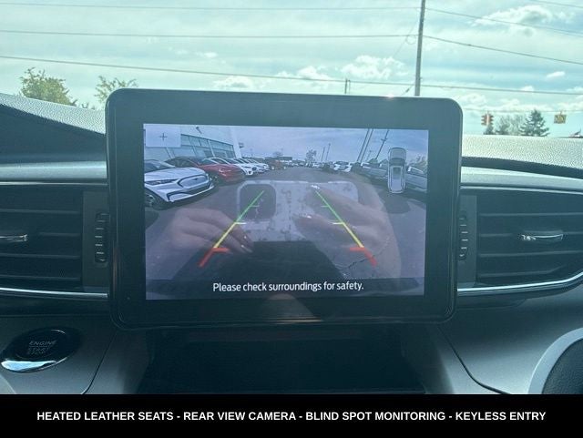 2023 Ford Explorer XLT 4WD