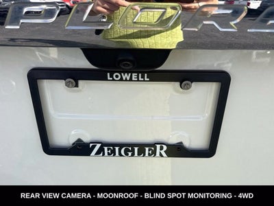2023 Ford Explorer XLT TWIN PANEL MOONROOF