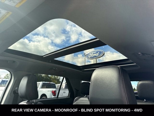 2023 Ford Explorer XLT TWIN PANEL MOONROOF