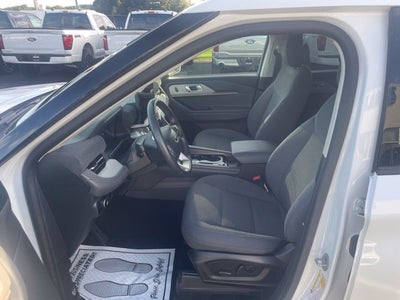 2025 Ford Explorer Active 4WD